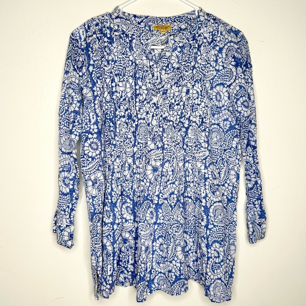 Roller Rabbit Blue Floral Button Up Blouse